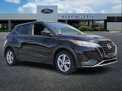Used 2023 Nissan Kicks S FWD image 7