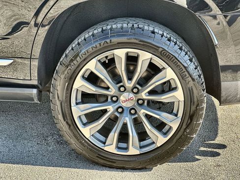 Certified 2021 GMC Yukon Denali image 33