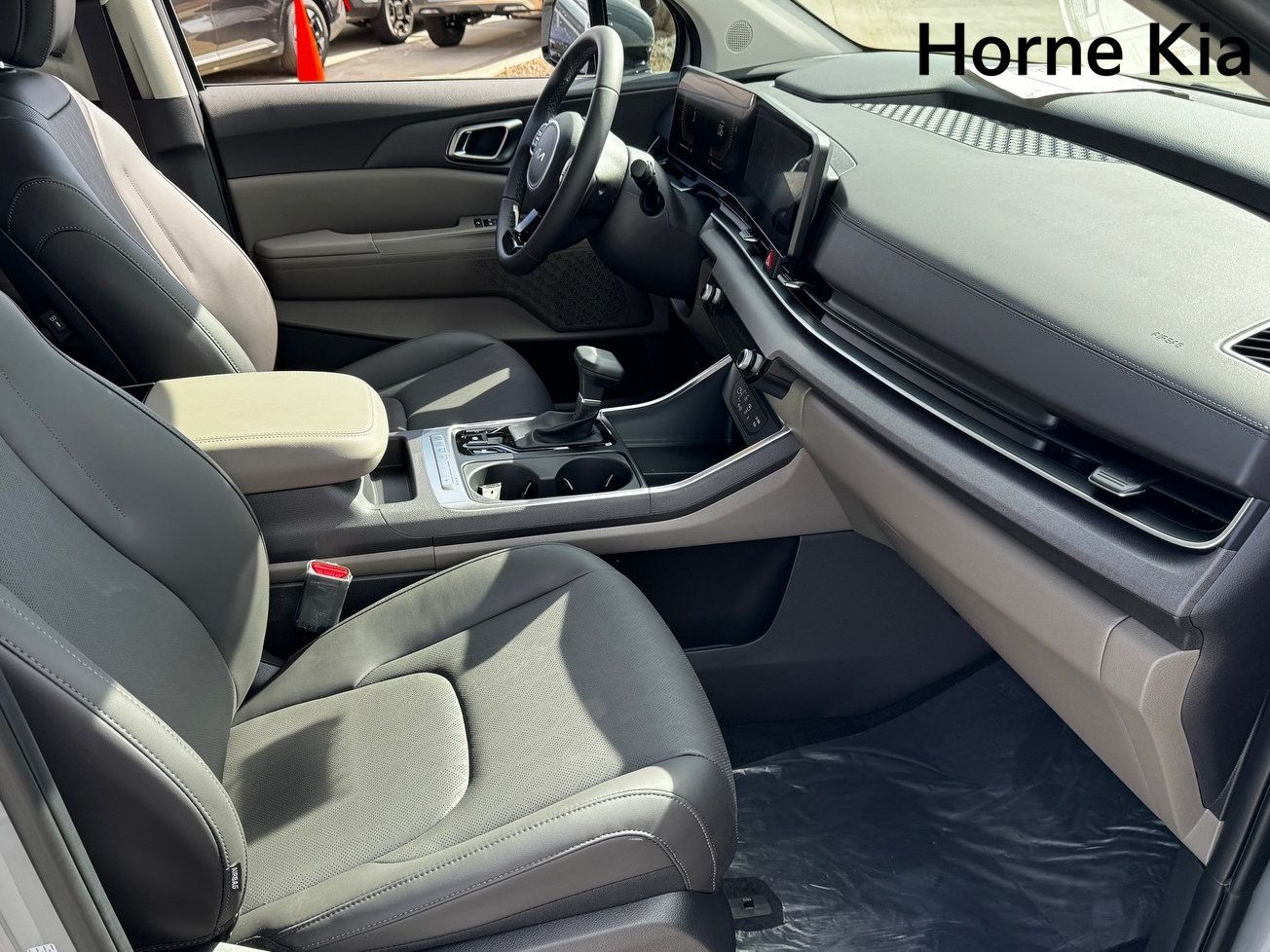 New 2026 Kia Carnival EX FWD image 18