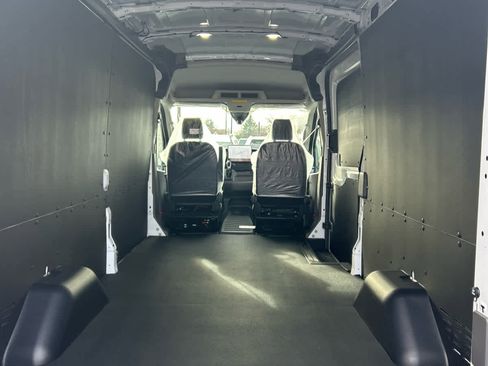New 2026 Ford Transit 250 148 Medium Roof w/ Load Area Protection Package image 10