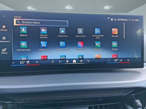 Used 2025 BMW 230i Coupe w/ Convenience Package image 23