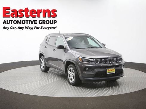 Used 2024 Jeep Compass Latitude AWD/4WD image 45