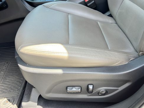 Used 2017 Hyundai Santa Fe Sport FWD image 14