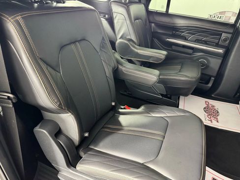 Used 2024 Ford Expedition Max Platinum image 42