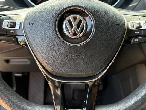 Used 2019 Volkswagen Tiguan S FWD image 18
