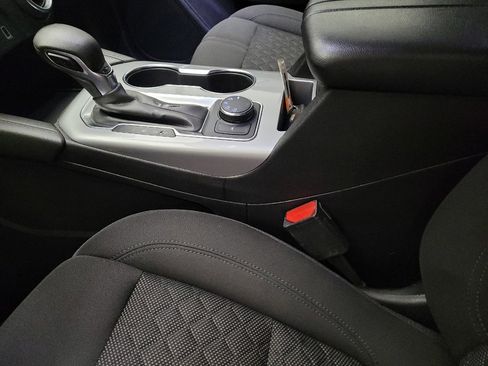 Used 2021 Chevrolet Blazer LT image 26