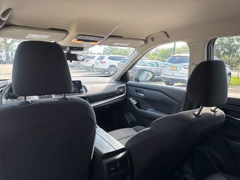 Used 2025 Nissan Rogue SV AWD/4WD image 20