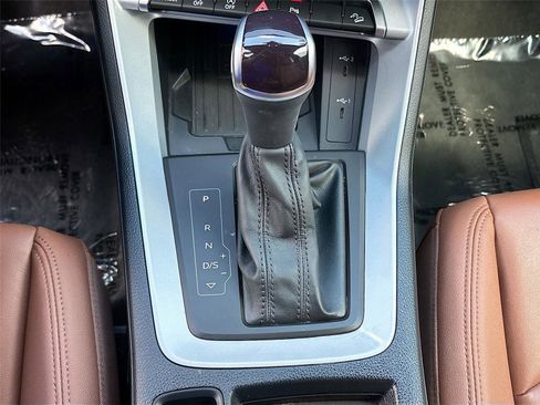 Used 2024 Audi Q3 2.0T Premium Plus image 16