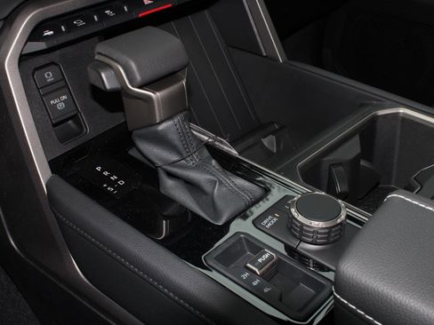 New 2026 Toyota Tundra Limited AWD/4WD image 14