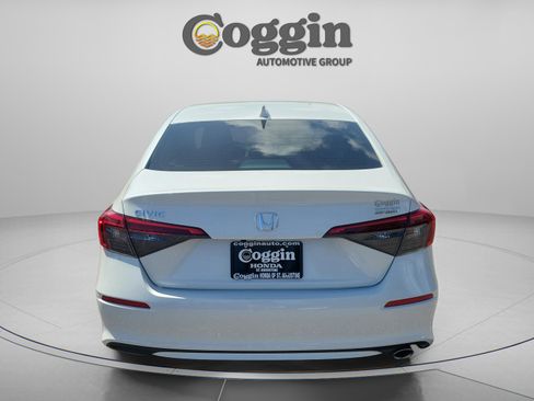 Used 2024 Honda Civic Sport image 4