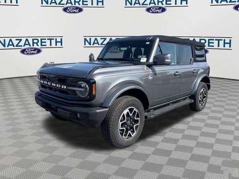 Used 2024 Ford Bronco Outer Banks AWD/4WD image 3