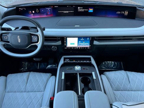 New 2026 Lincoln Navigator L Black Label AWD/4WD image 11