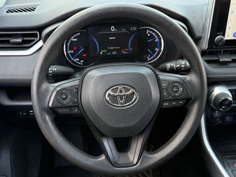 Used 2023 Toyota RAV4 XLE image 13