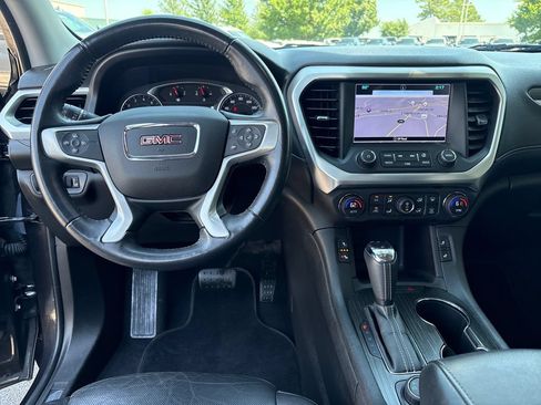 Used 2018 GMC Acadia SLT FWD image 32