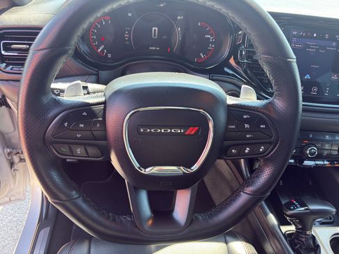 Used 2025 Dodge Durango GT AWD/4WD image 17