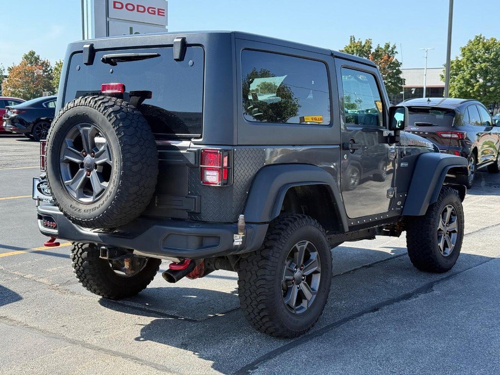 Used 2017 Jeep Wrangler Rubicon AWD/4WD image 3