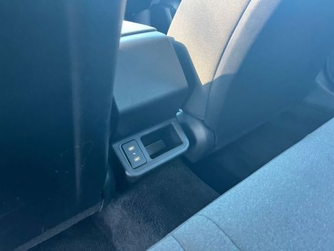 Used 2025 Kia K4 LXS image 23