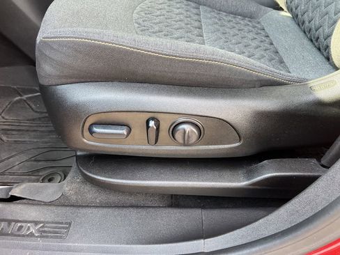 Certified 2023 Chevrolet Equinox LT AWD/4WD image 19