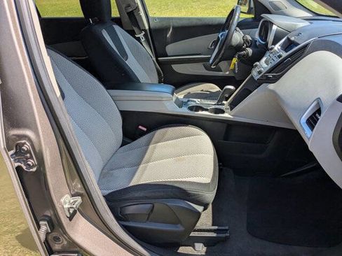 Used 2010 Chevrolet Equinox LT FWD image 36