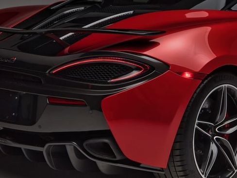 Used 2017 McLaren 570S Coupe RWD image 17