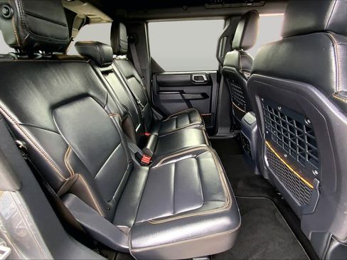 Used 2024 Ford Bronco Badlands AWD/4WD image 18