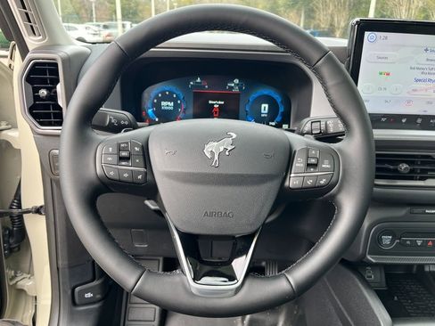 New 2025 Ford Bronco Sport Badlands w/ Badlands Tech Package AWD/4WD image 18