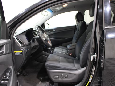 Used 2016 Hyundai Tucson Sport FWD image 3