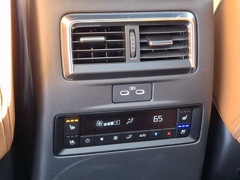 Used 2024 MAZDA CX-90 3.3 Turbo S w/ Premium Plus image 11