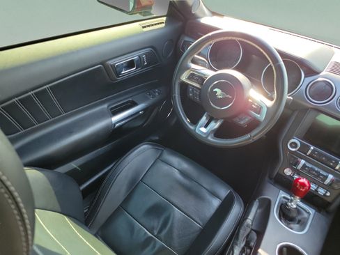Used 2019 Ford Mustang GT Premium w/ GT Performance Package RWD image 17