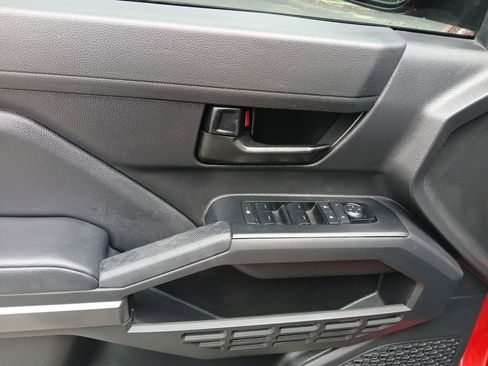 Used 2024 Toyota Tacoma SR5 AWD/4WD image 11