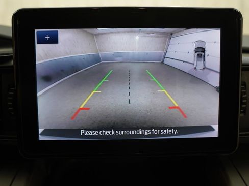 Used 2021 Ford Explorer XLT image 20