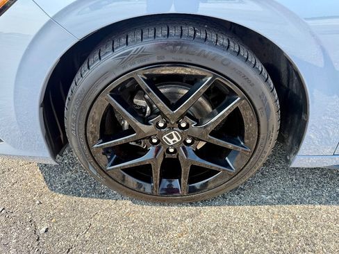 Used 2022 Honda Civic Sport image 9