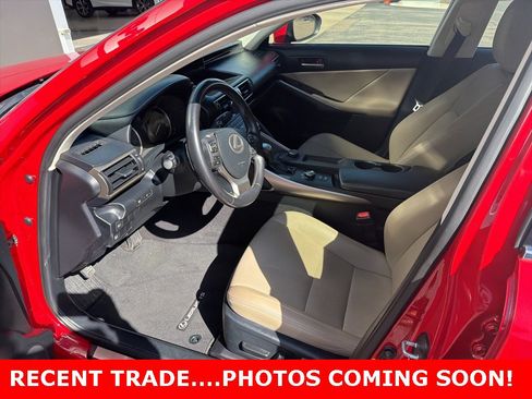 Used 2019 Lexus IS 300 image 4