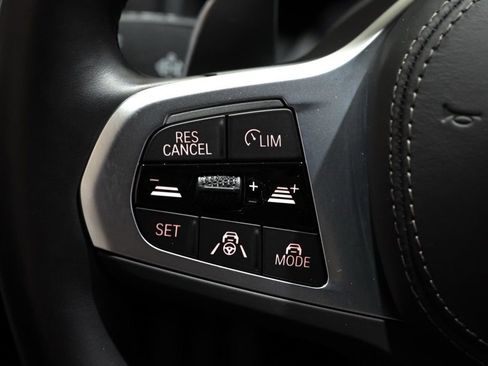 Used 2022 BMW M850i xDrive Coupe image 29