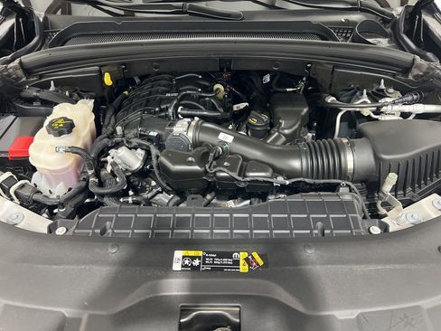 Used 2025 Jeep Grand Cherokee Altitude image 27