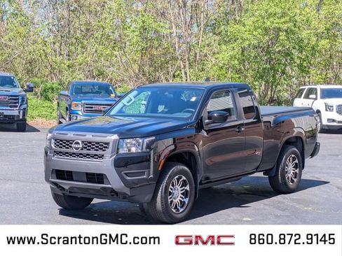 Used 2025 Nissan Frontier SV AWD/4WD image 1