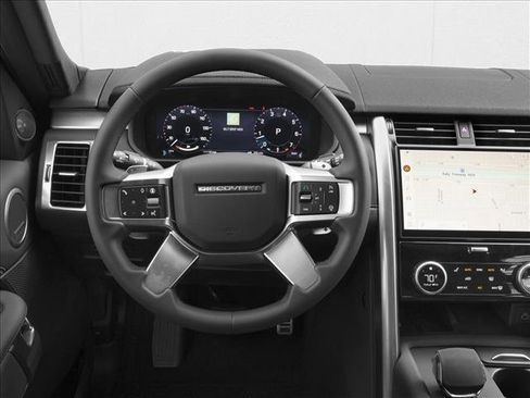 New 2024 Land Rover Discovery Dynamic SE AWD/4WD image 4