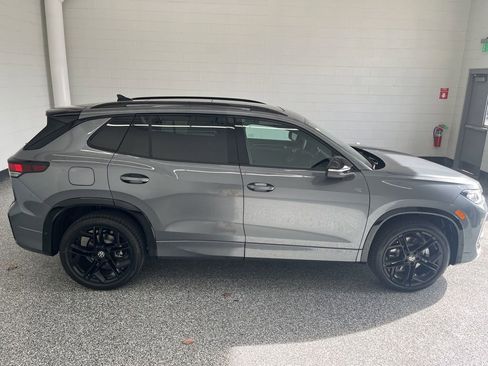 New 2026 Volkswagen Tiguan SE R-Line AWD/4WD image 6