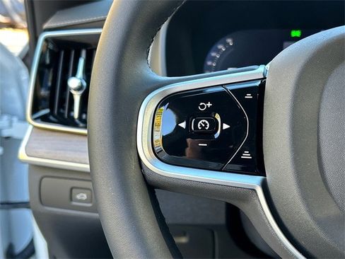 New 2026 Volvo XC90 B6 Ultra w/ Protection Package Premier image 12