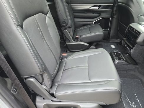 New 2025 Jeep Wagoneer Series III w/ Quick Order Package 25C Super image 35