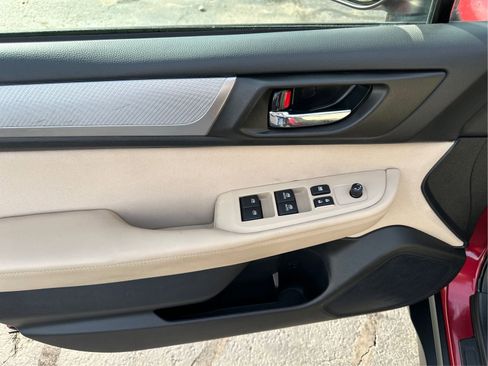 Used 2018 Subaru Outback 2.5i Premium image 21