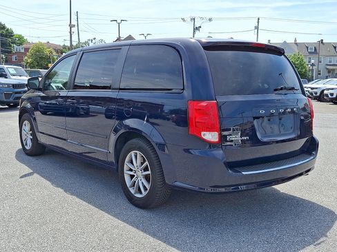 Used 2016 Dodge Grand Caravan SE FWD image 5