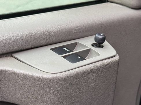 Used 2014 Chevrolet Express 2500 LS image 23