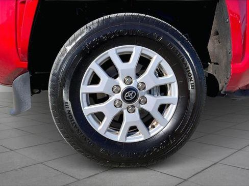 Certified 2024 Toyota Tacoma SR5 image 11