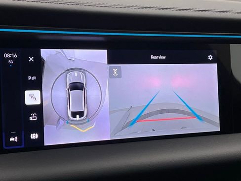 Used 2025 Porsche Macan Electric image 15