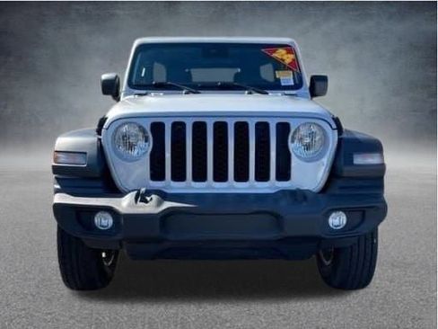 Used 2024 Jeep Wrangler Sport S image 8