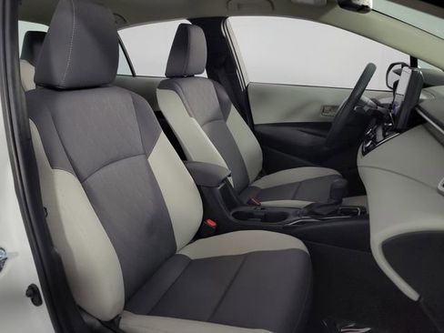 Used 2023 Toyota Corolla LE FWD image 15