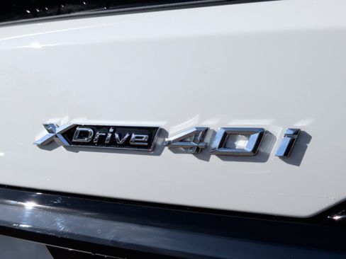 Used 2026 BMW X7 xDrive40i w/ M Sport Package AWD/4WD image 14