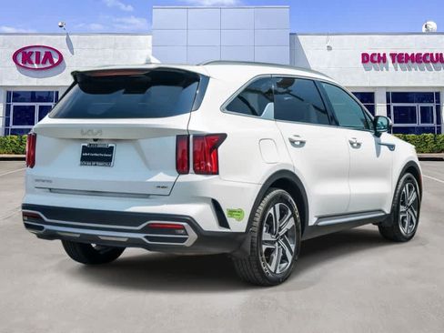 Certified 2023 Kia Sorento SX Prestige AWD/4WD image 4