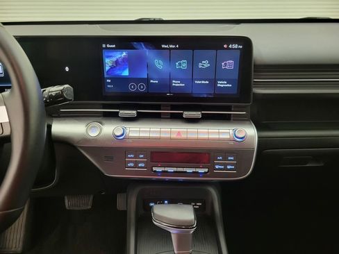 Used 2025 Hyundai Kona SEL image 28